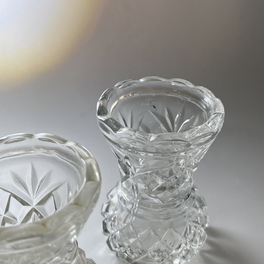 Набор из 2 миниатюрных вазочек с геометрическим декором