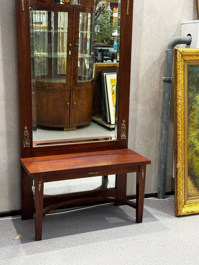 Зеркало с консолью в стиле Ампир