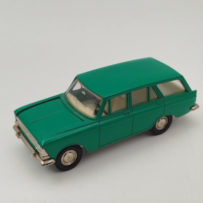 Модель автомобиля "Москвич 426"