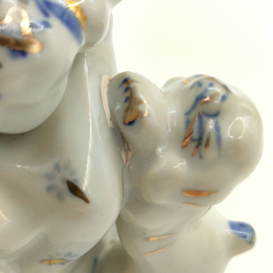 Статуэтка "Дама с собачками"