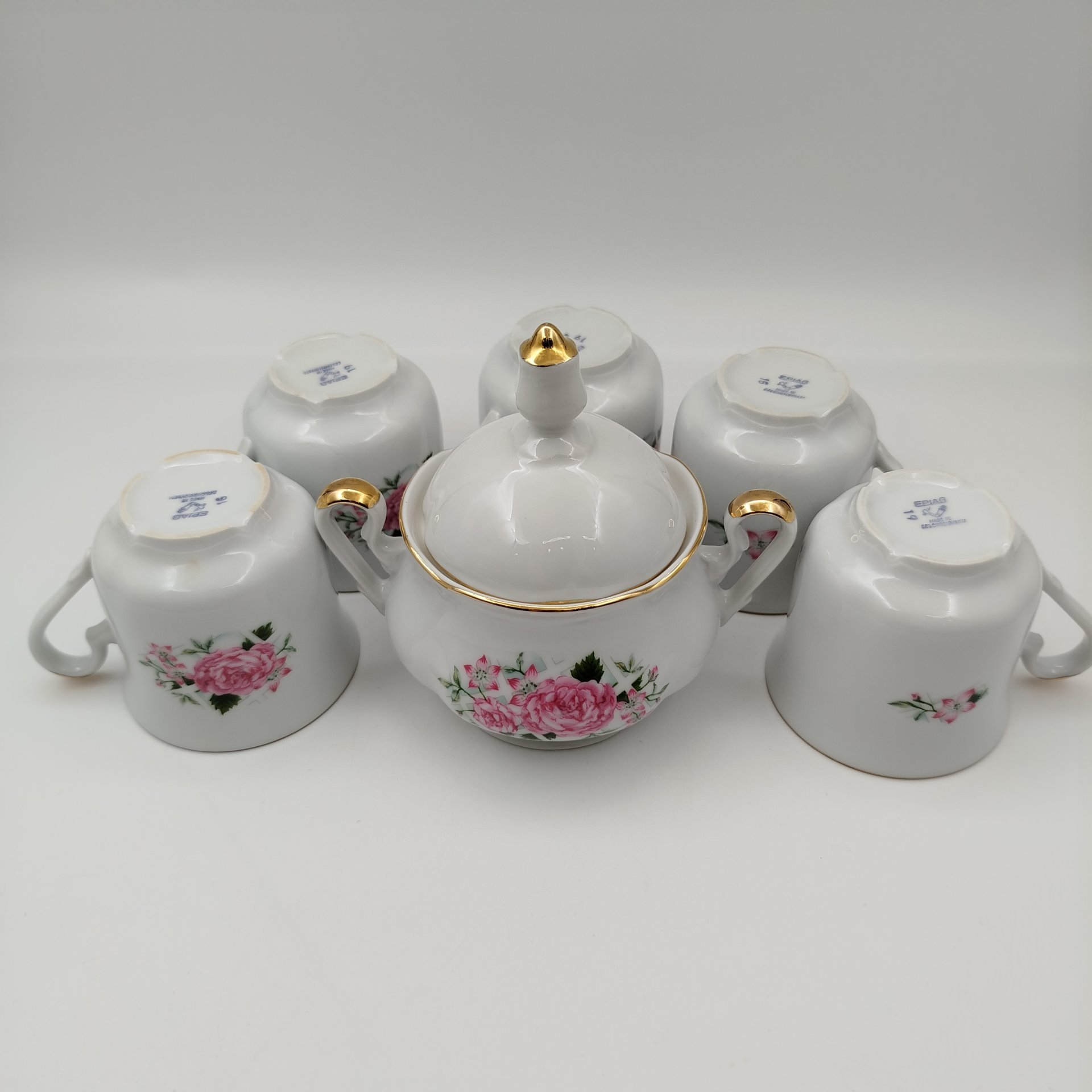 Набор чайный на 5 персон (16 предметов), украшенный цветочным декором, фарфор, деколь, золочение, Epiag D. F., Чехословакия, 1980-1990 гг.