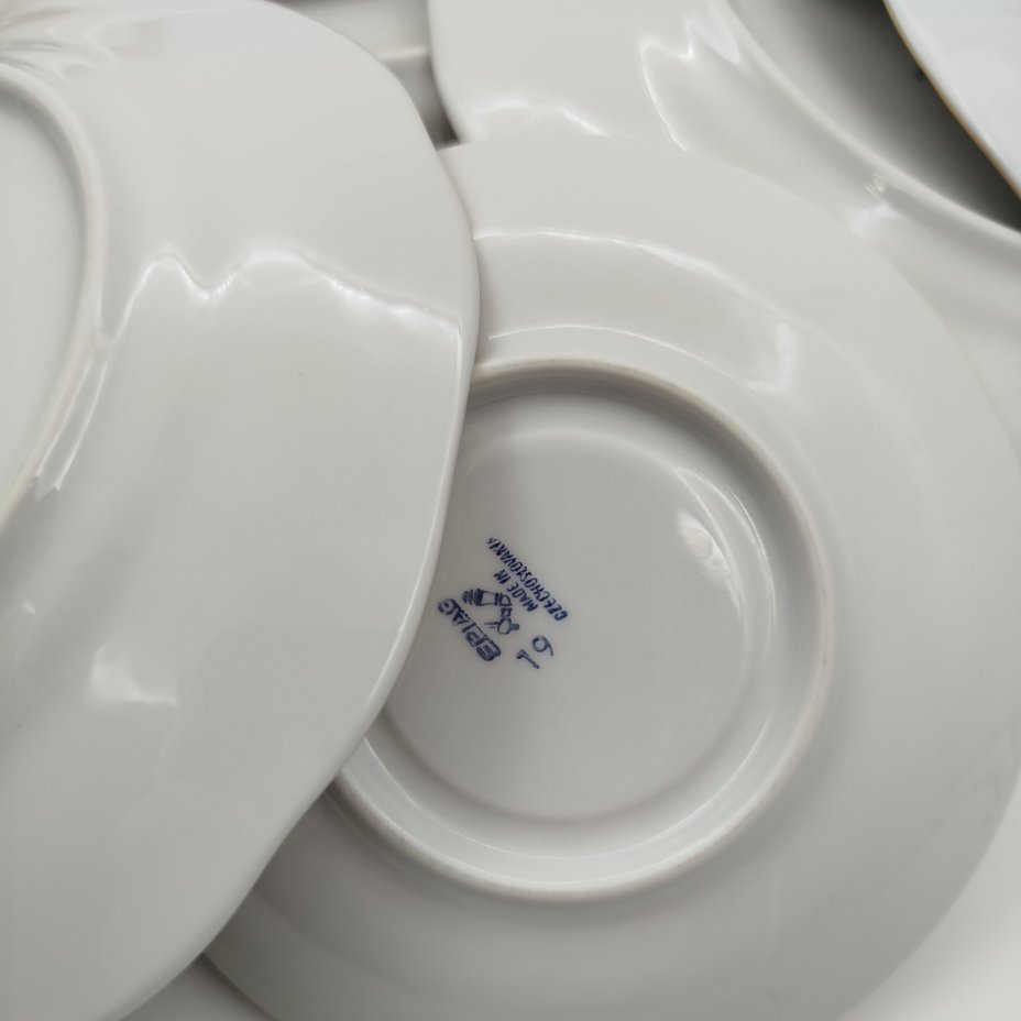 Набор чайный на 5 персон (16 предметов), украшенный цветочным декором, фарфор, деколь, золочение, Epiag D. F., Чехословакия, 1980-1990 гг.