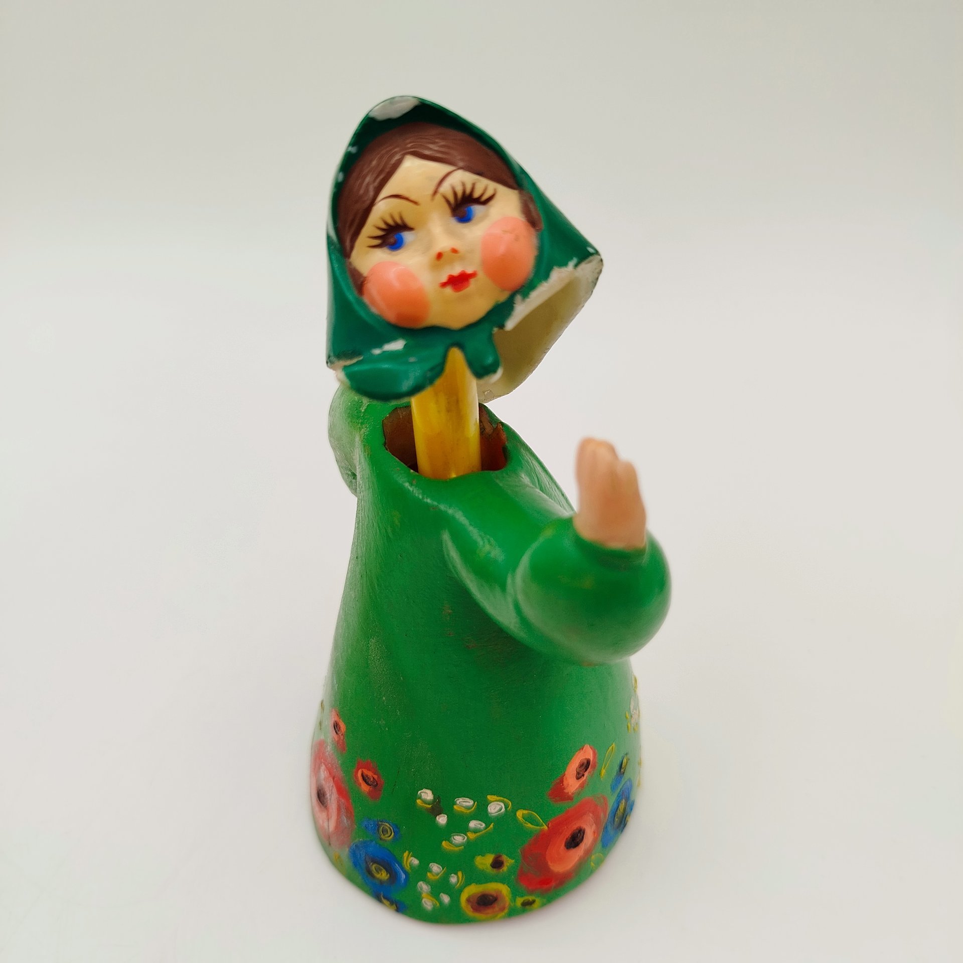 Кукла-болванчик  "Плясунья" (танцующая), пластик, колкий, роспись, СССР, 1950-1960 гг.