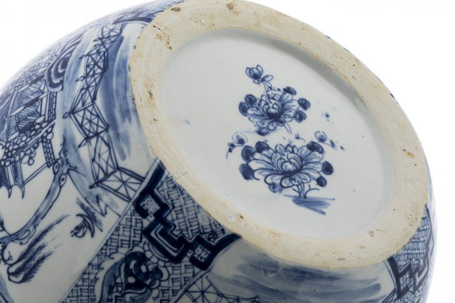 Кашпо с пейзажным декором, фаянс, роспись, Китай, 1980-2000 гг.