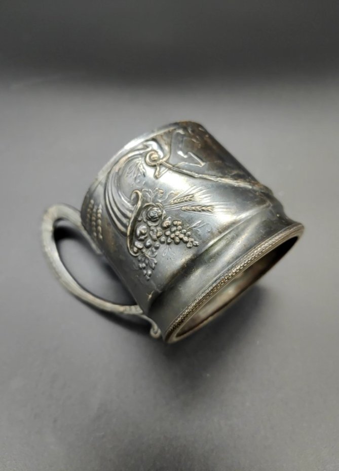 Подстаканник "Рог изобилия", Московский платиновый завод «Платиноприбор» (МПЗ)