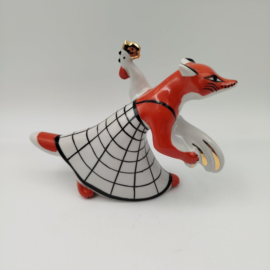 Статуэтка "Лиса с петухом", фарфор, роспись, золочение, Дмитровский фарфоровый завод (ДФЗ Вербилки), Россия, 1991-2012 гг.