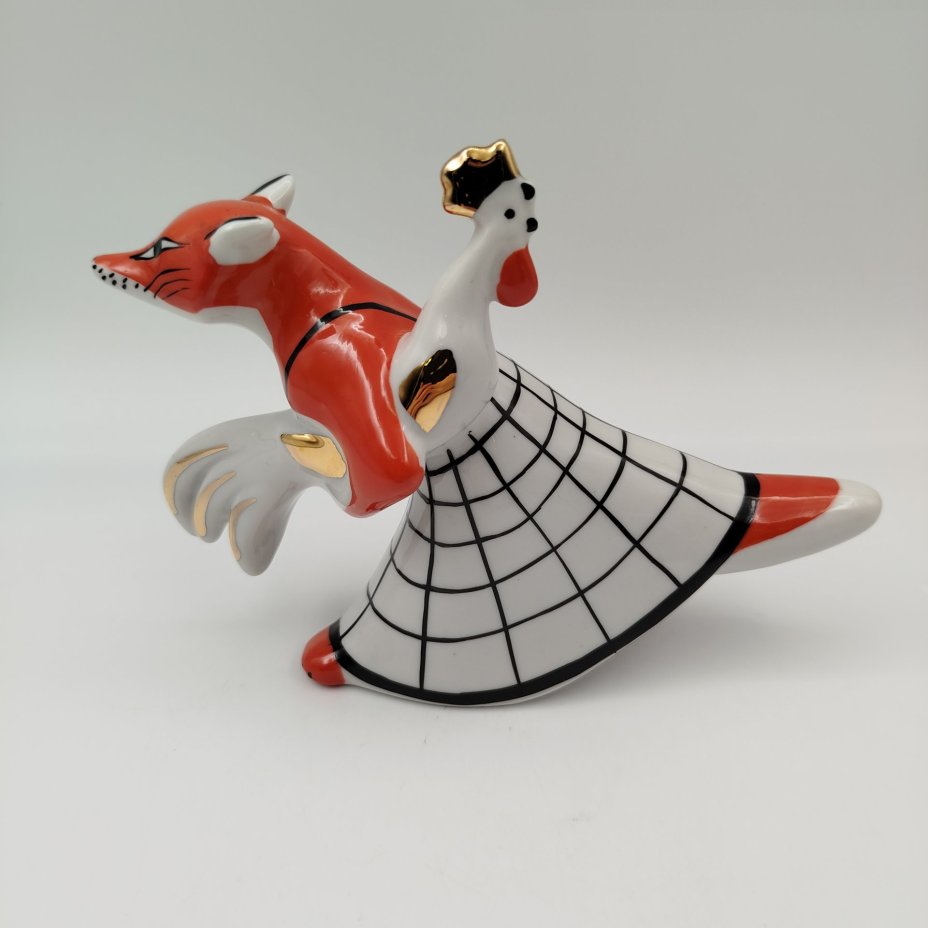 Статуэтка "Лиса с петухом", фарфор, роспись, золочение, Дмитровский фарфоровый завод (ДФЗ Вербилки), Россия, 1991-2012 гг.