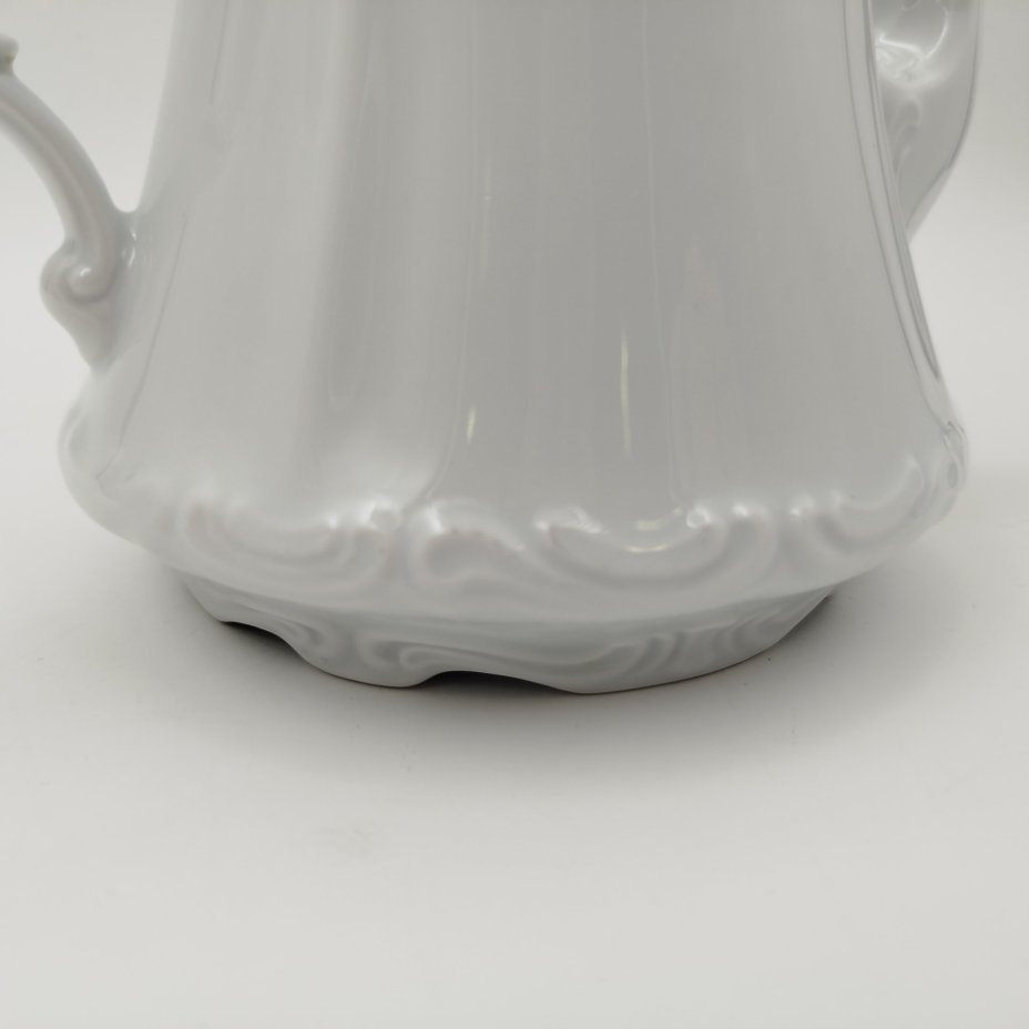 Кофейник, украшенный ажурным бортом, фарфор, Mitterteich Bavaria, Германия, 1950-1990 гг., Mitterteich Bavaria