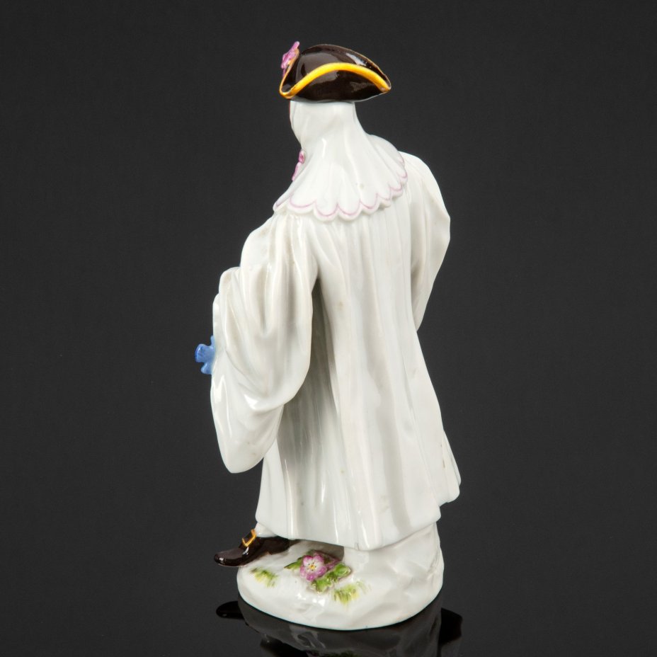 Статуэтка "Юрист" из Commedia dell'Arte (Комедии дель арте), автор модели Иоганн-Иоахим Кэндлер, Meissen (Мейсенский фарфор)