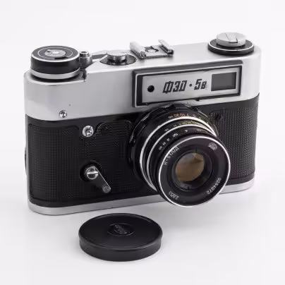 Фотоаппарат "ФЭД-5в" с объективом "Индустар-61 Л/Д" в оригинальном кофре