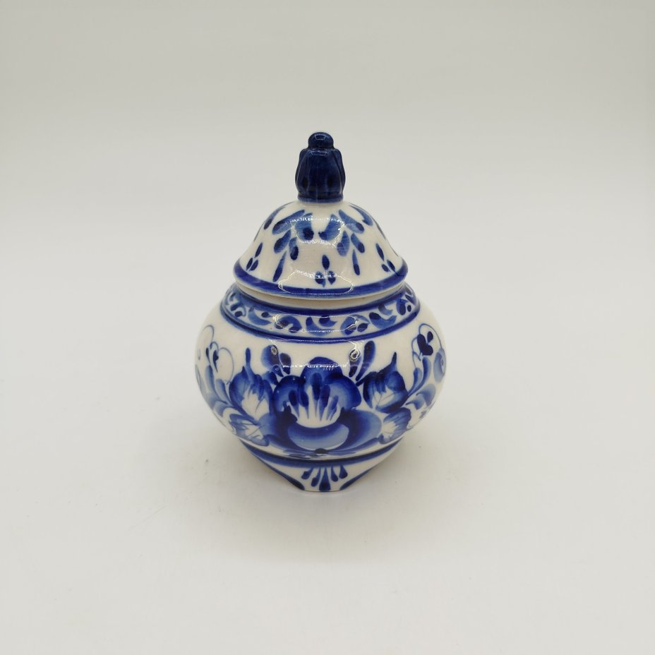 Чайница с растительным декором, Гжель, фарфор, роспись, Россия, 1991-2010 гг.