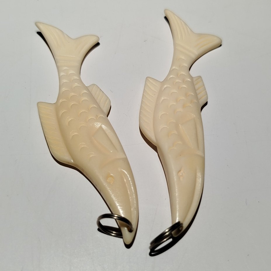 Подвески (кулоны) "Рыбки", кость, резьба, металл, Азия, 1980-1990 гг.