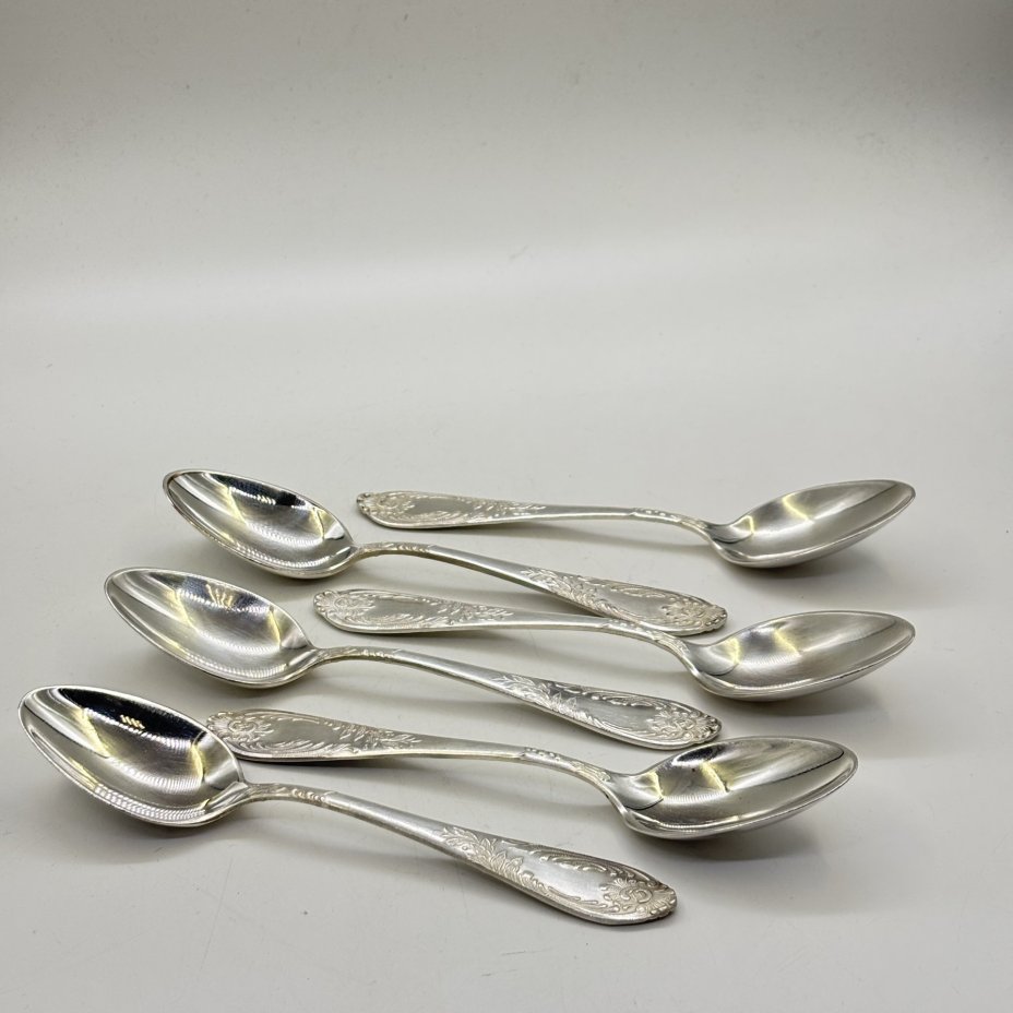 Набор из шести столовых ложек с растительным декором, мНЦ (медь-никель-цинк), серебрение, Вольнянский завод столовых приборов им. Шевченко (ЗiШ, ЗиШ), СССР, 1960-1990 гг.