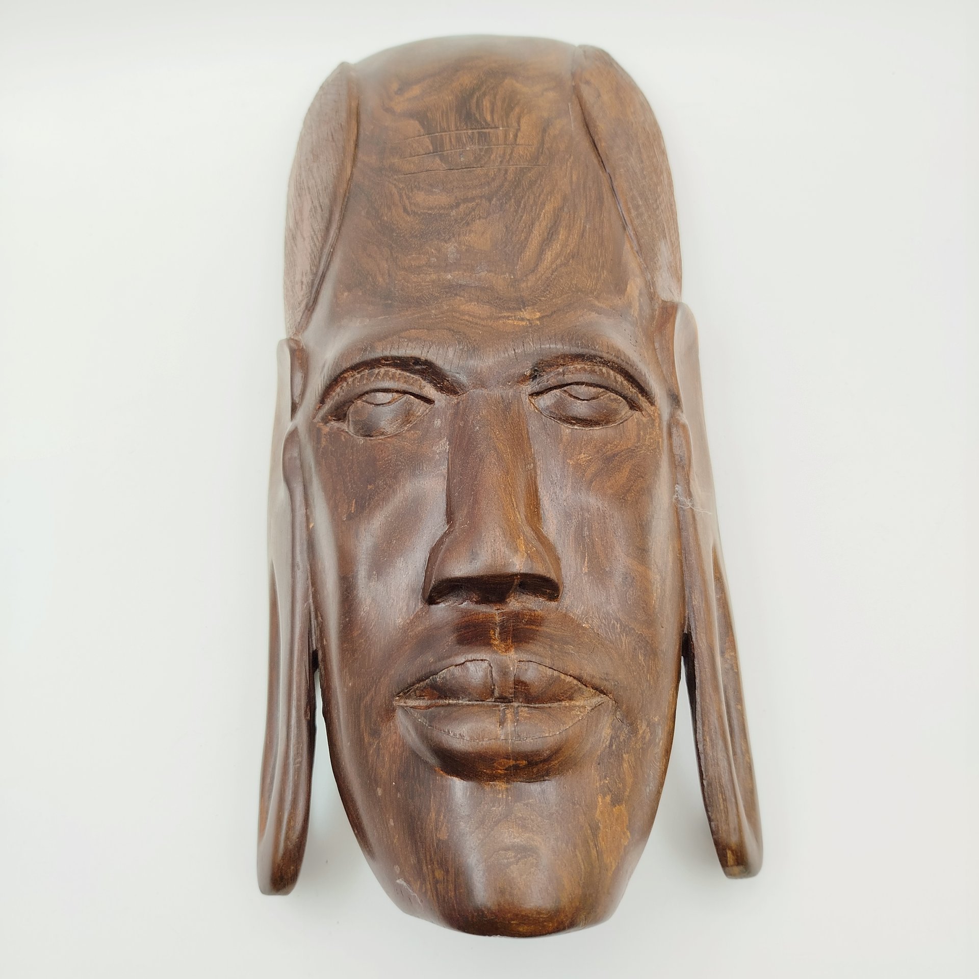 Маска настенная (мужская), дерево, резьба, Африка, 1990-2015 гг.