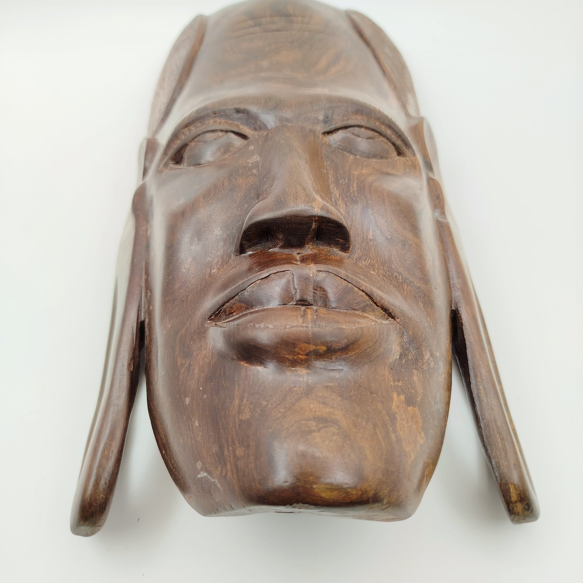 Маска настенная (мужская), дерево, резьба, Африка, 1990-2015 гг.