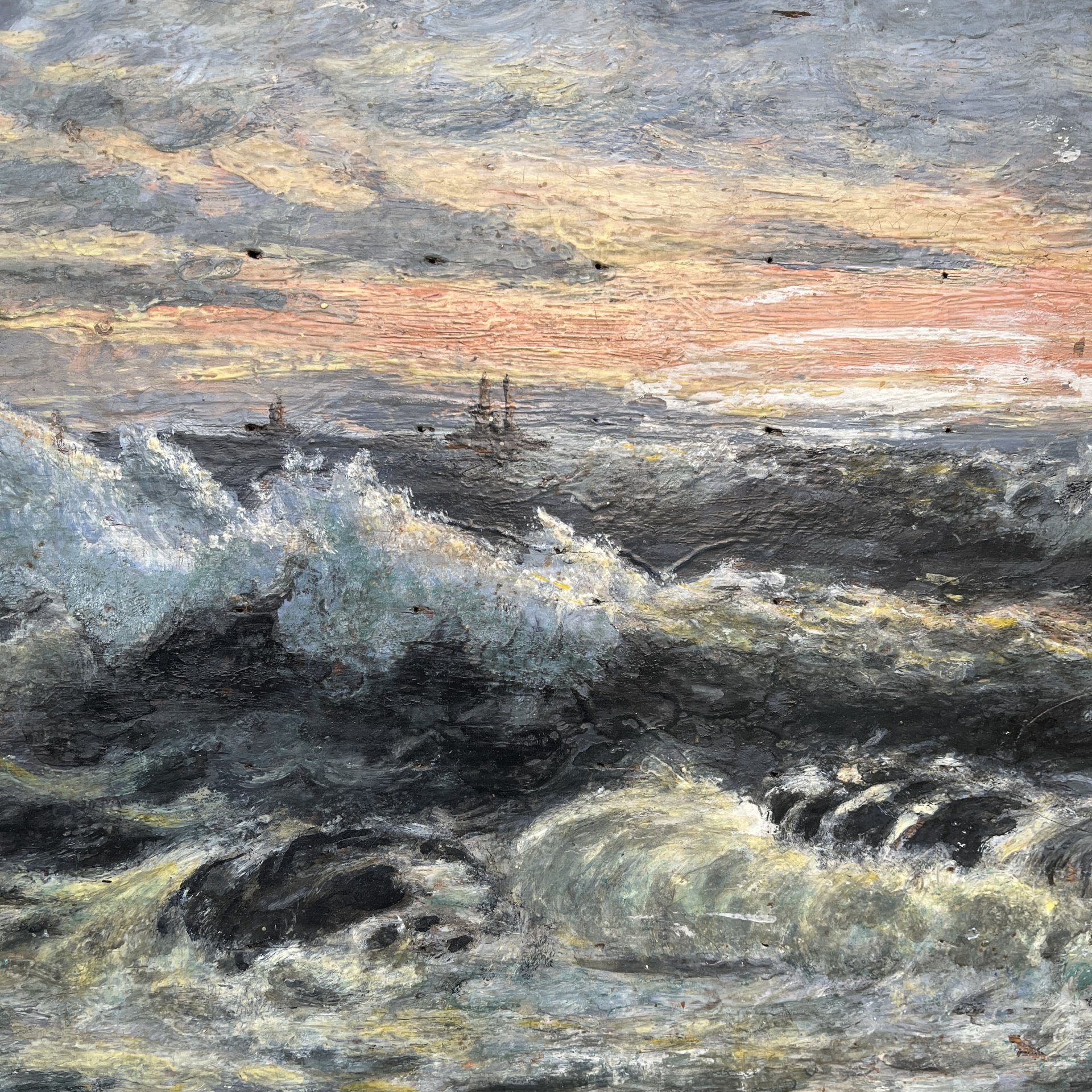 Картина  "Морской пейзаж с военными кораблями" (на обороте изображены цветы)