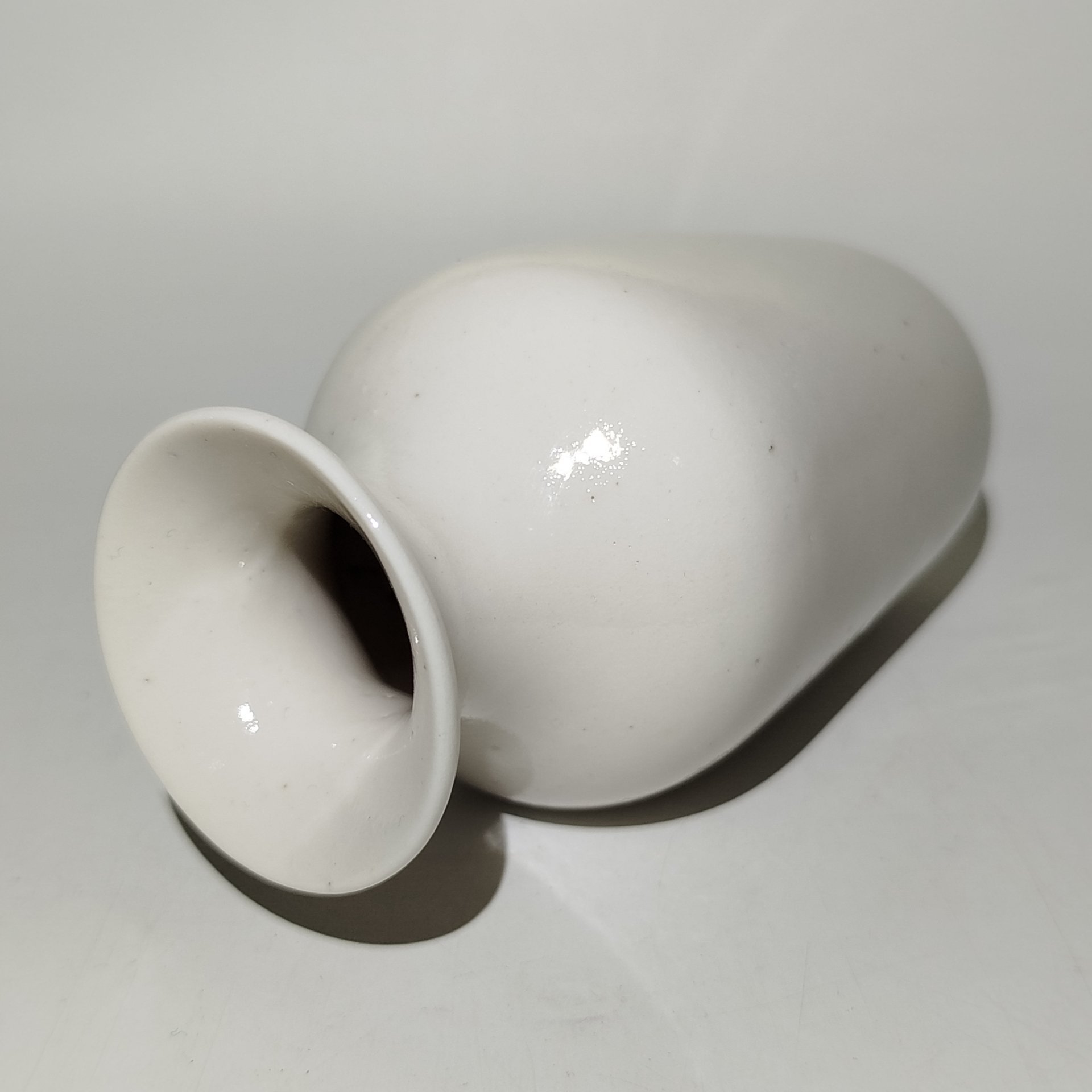 Ваза, фарфор, Монголия, 1970-1990 гг.