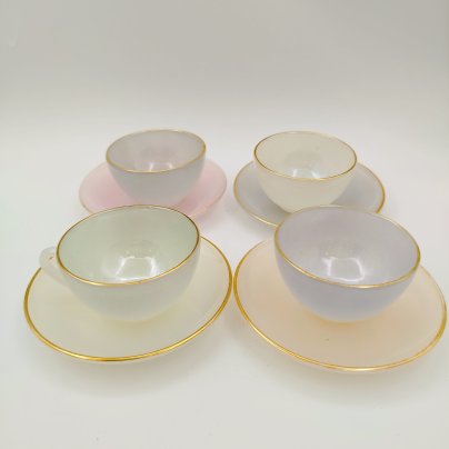Набор кофейных пар на 6 персон "Opale", стекло, пресс, золочение, Arcopal, Франция, 1980-1990 гг.