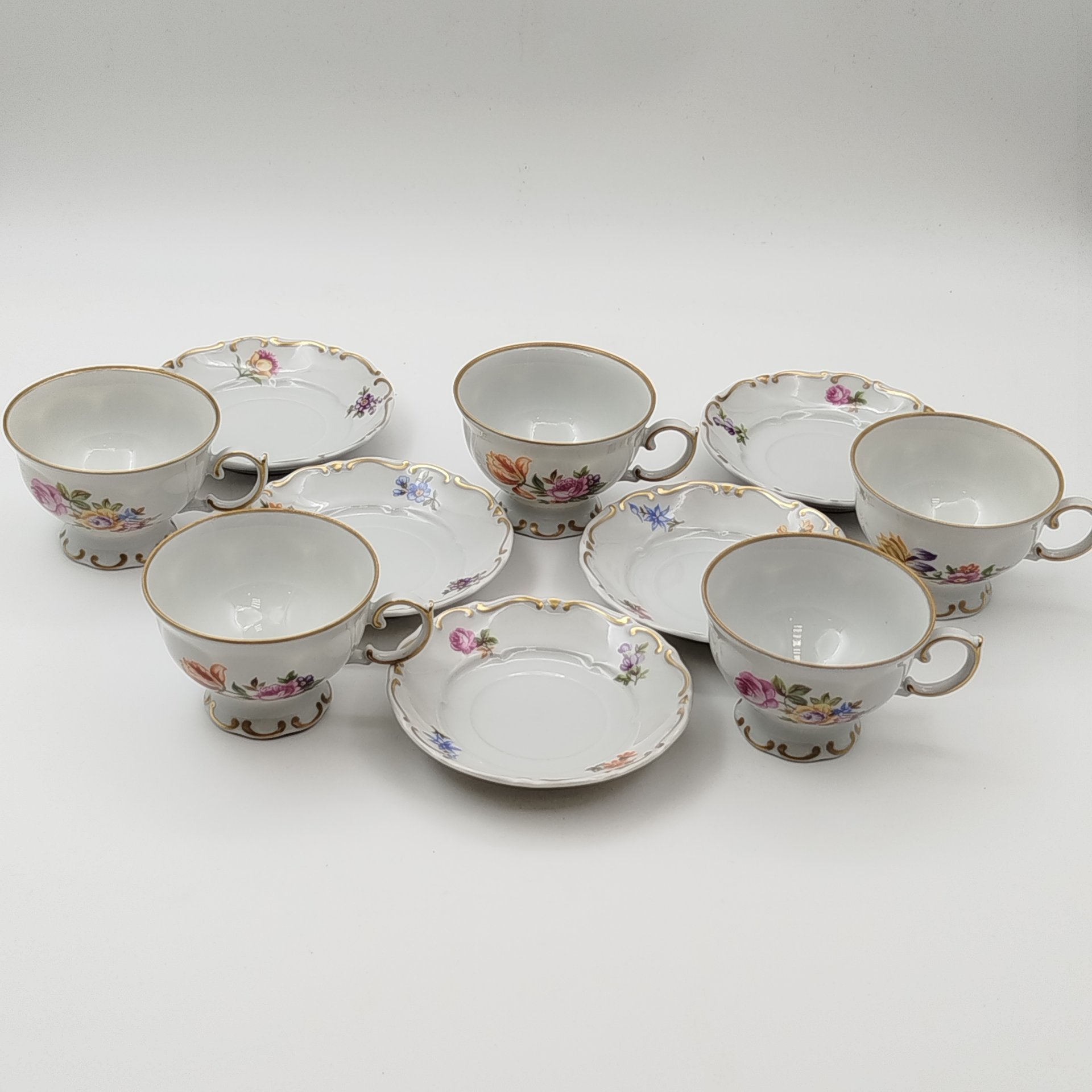 Сервиз кофейный с цветочным декором на 5 персон (13 предметов), фарфор, деколь, золочение, Lichte Porzellan (Лихте), ГДР, 1976-1990 гг.