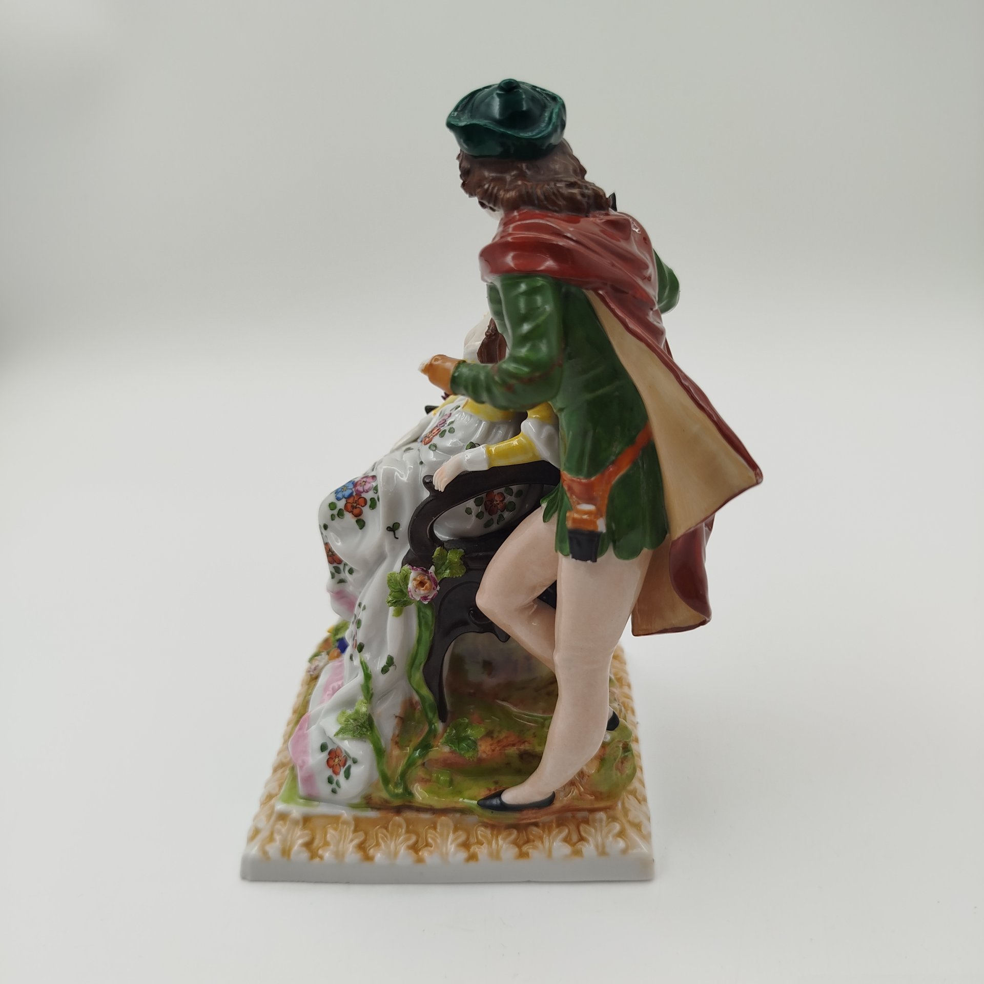 Статуэтка "Дама и кавалер", фарфор, роспись, Scheibe-Alsbach Porzellan, Германия, 1925-1972 гг., Scheibe-Alsbach Porzellan