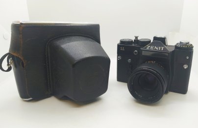 Фотоаппарат "Зенит-11" с объективом "Индустар-61Л" в родном кофре, Красногорский механический завод (КМЗ)