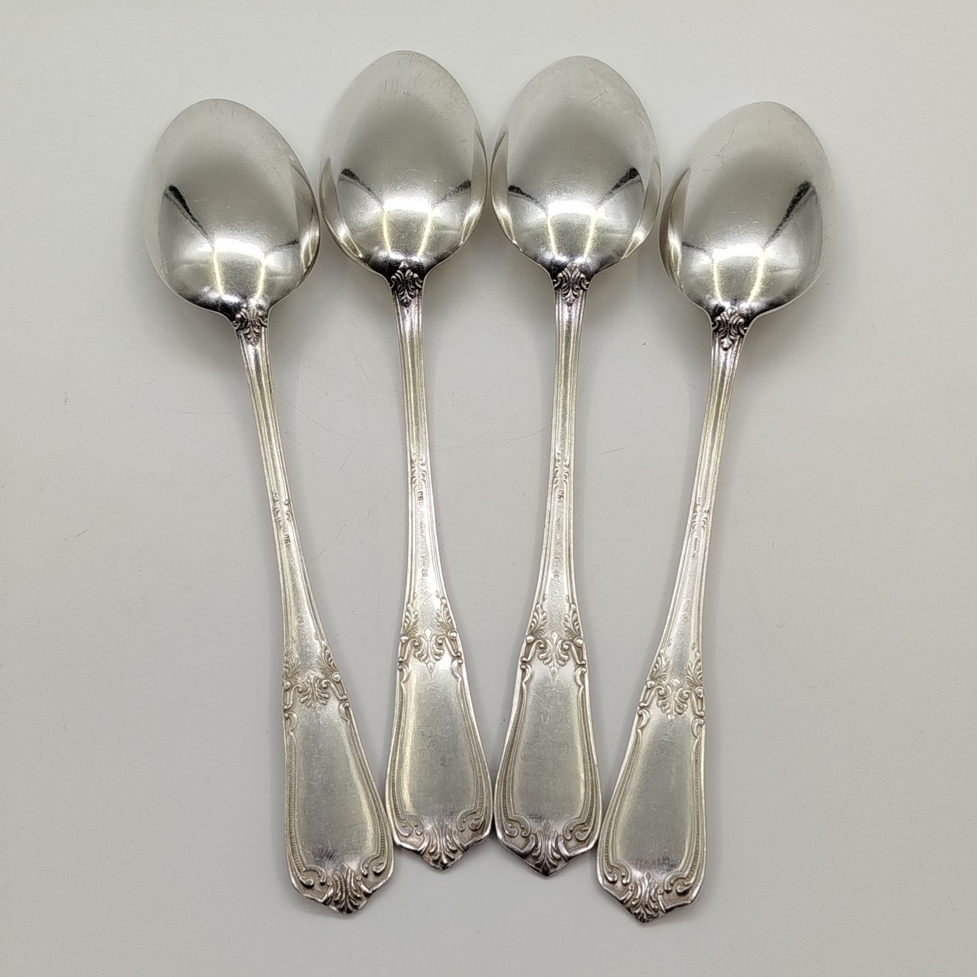 Набор из 4-х столовых ложек с растительным декором, мНЦ (медь-никель-цинк), Киевский завод столовых приборов и посуды им. Дзержинского (ЗiД, ЗиД), СССР, 1950-1960 гг.