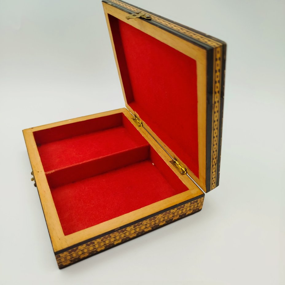 Шкатулка (коробка) для хранения игральных карт (2 колоды)