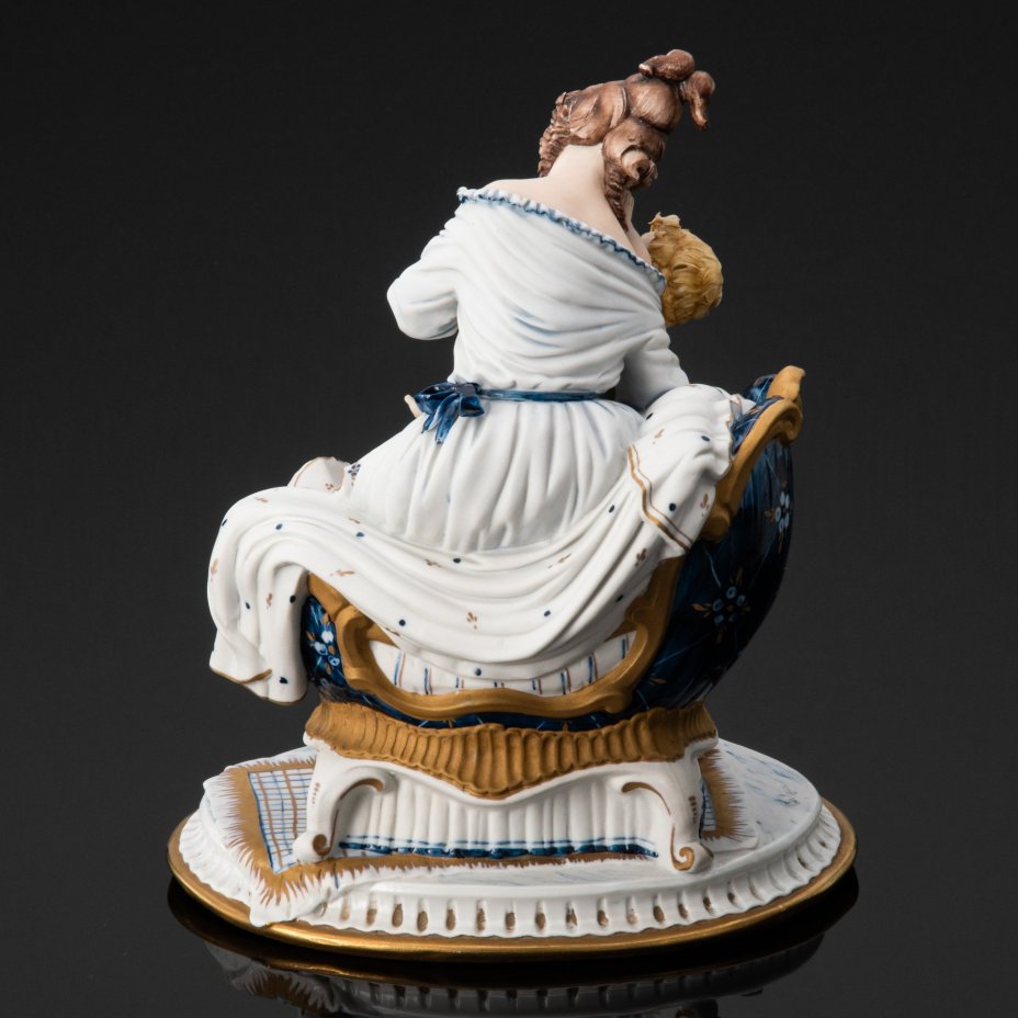 Статуэтка "Материнство" ("Мама с младенцем"), Capodimonte Viertasca, фарфор, роспись, золочение, Италия, 1980-1990 гг.