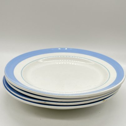 Набор из 4 обеденных тарелок с лаконичным декором, фаянс, деколь, Конаковский фаянсовый завод им. М.И. Калинина (ЗиК Конаково), СССР, 1960-1990 гг.