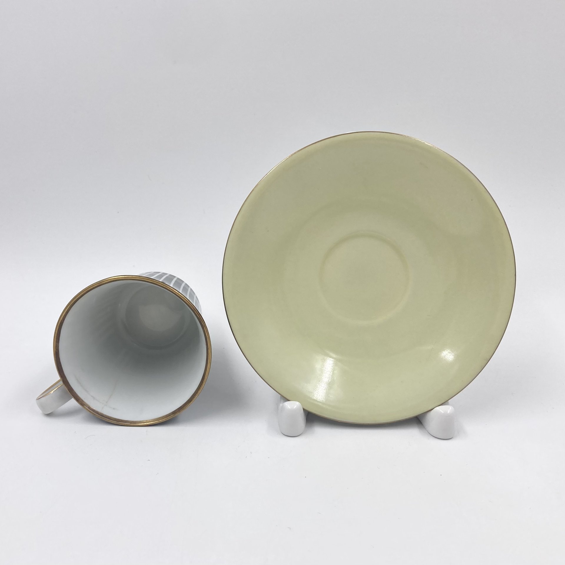 Чайная пара, украшенная геометрическим узором, фарфор, Volkstedt Beyer & Bock, ГДР, 1948-1980 гг., Volkstedt Beyer & Bock