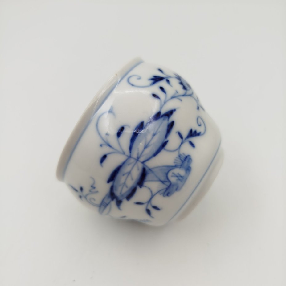 Вазочка (сахарница) "Луковый узор", фарфор, роспись, Meissen (Мейсенский фарфор), Германия, 1950-1970 гг.