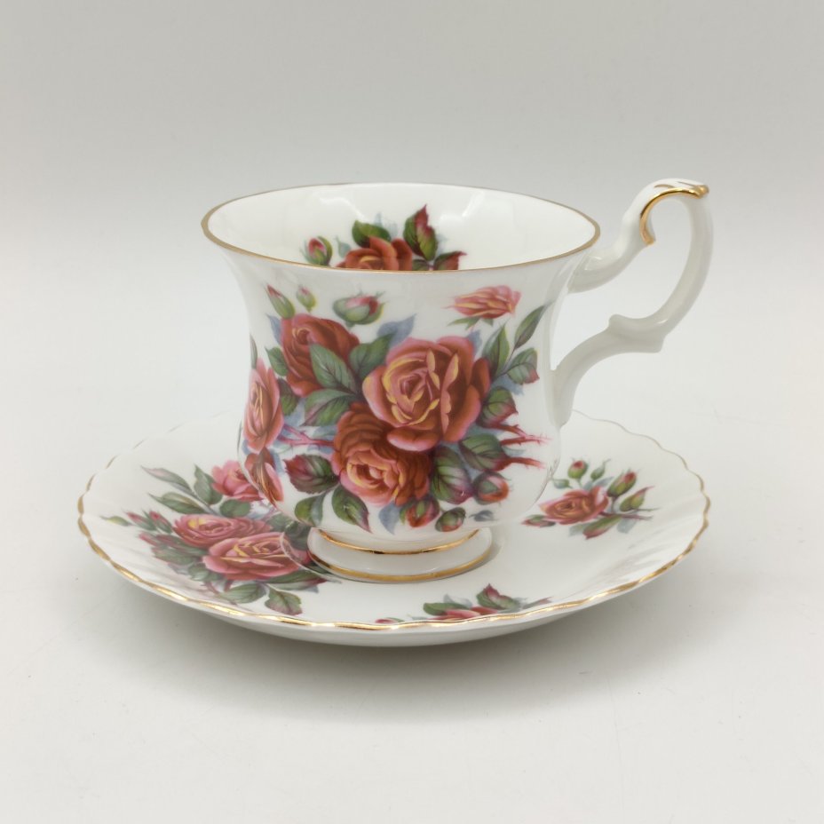 Кофейная пара с ярким цветочным декором  "Centennial Rose", фарфор, деколь, золочение, Royal Albert, Великобритания, 2000-2010 гг.