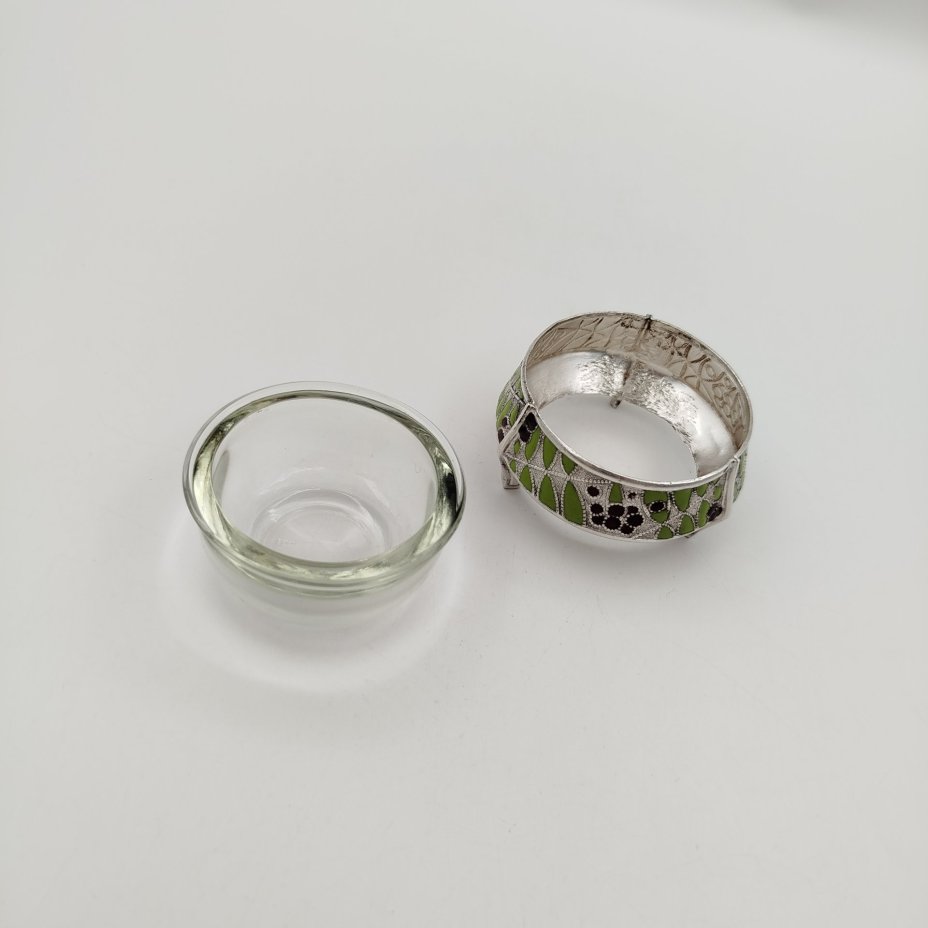Солонка «Рябинка», мельхиор (медь-никель), эмаль, стекло (вставка), Мстерская художественная фабрика  «Ювелир», СССР, 1970-1980 гг., Мстерская художественная фабрика  «Ювелир»