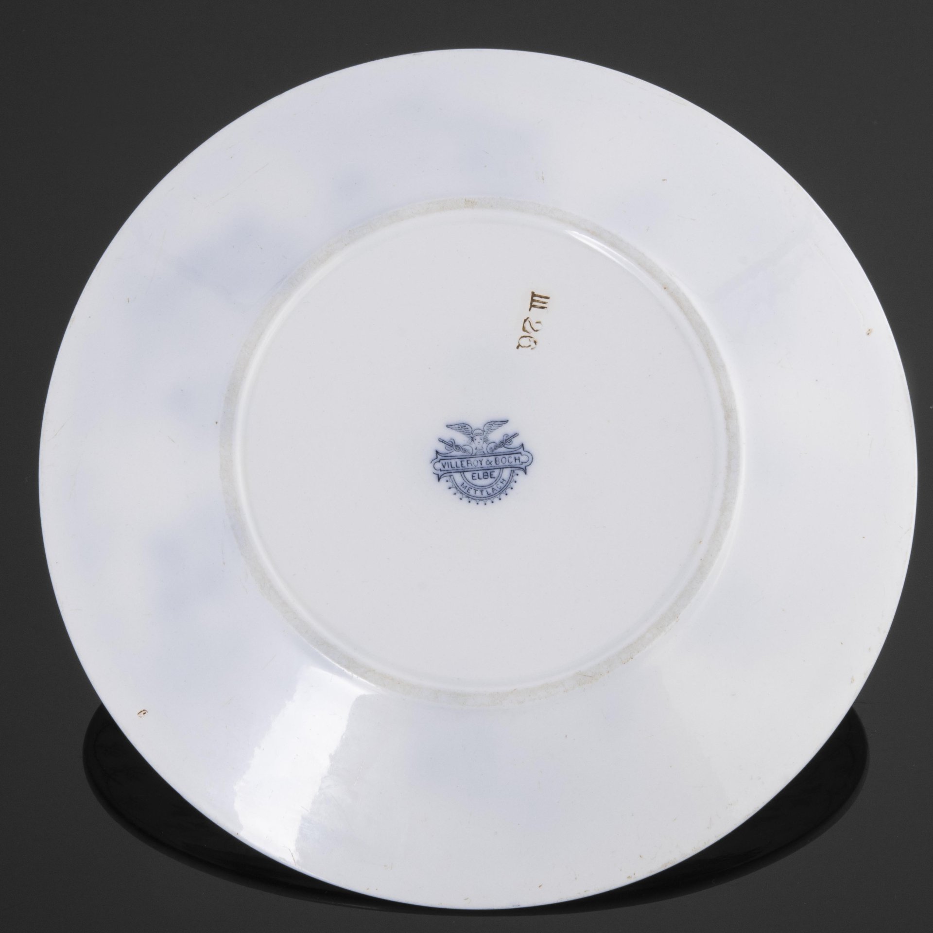 Пара тарелок с цветочным декором, фаянс, деколь, Villeroy & Boch, Германия, 1874-1909 гг., Villeroy & Boch