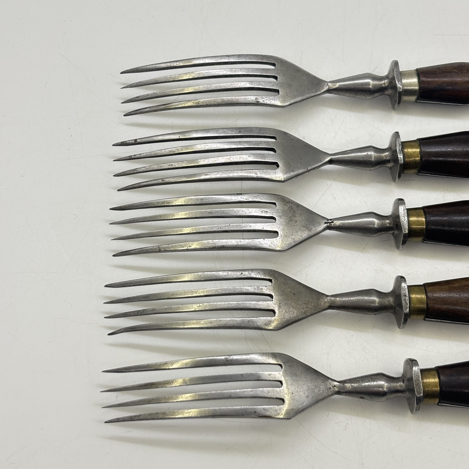 Набор вилок на пять персон, сталь, дерево, Российская империя, 1890-1910 гг.