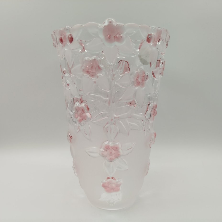 Ваза с рельефным цветочным декором, стекло, матирование, Walther Glas, Германия, 1980-2000 гг.
