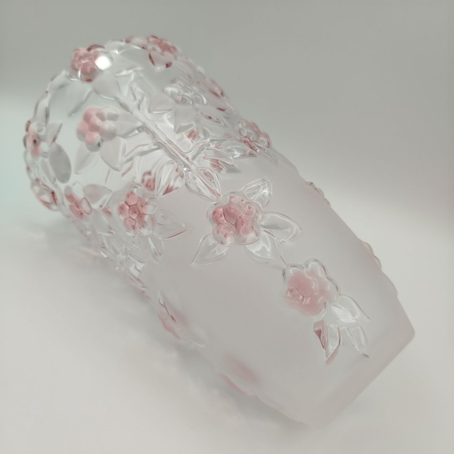 Ваза с рельефным цветочным декором, стекло, матирование, Walther Glas, Германия, 1980-2000 гг.