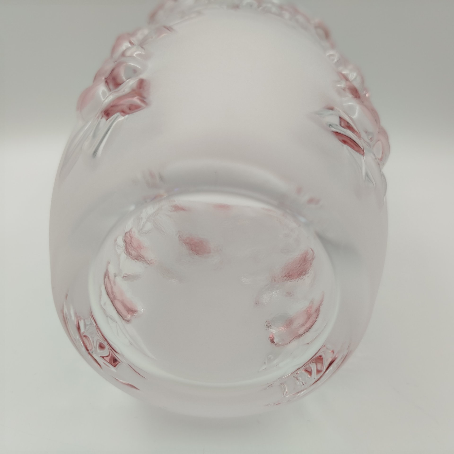 Ваза с рельефным цветочным декором, стекло, матирование, Walther Glas, Германия, 1980-2000 гг.