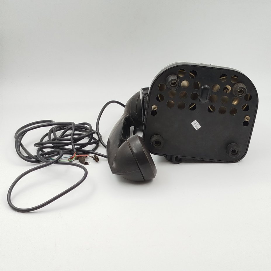 Телефон стационарный с дисковым номеронабирателем