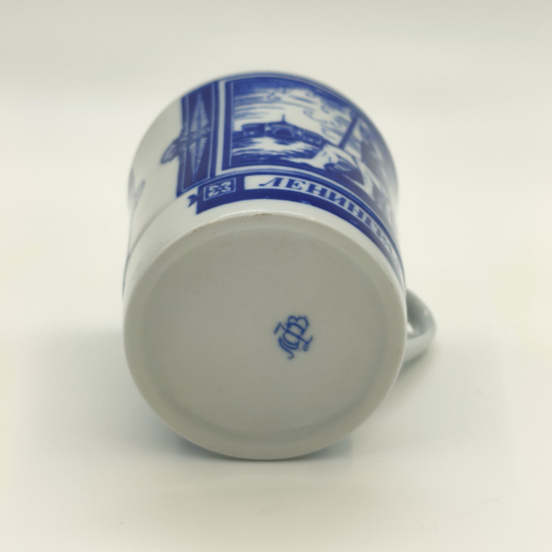 Чашка (кружка) чайная "Ленинград", фарфор, деколь, Ленинградский фарфоровый завод (ЛФЗ), СССР, 1970-1991 гг.