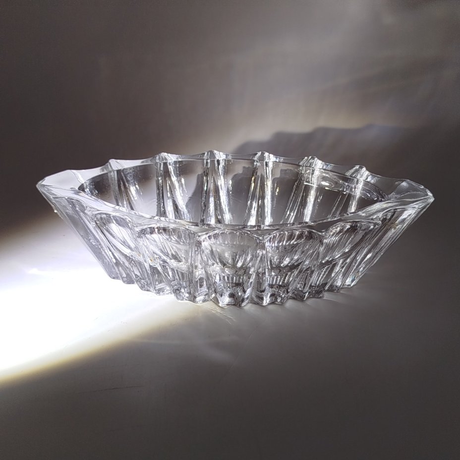 Вазочка/розетка с фигурным краем (для подачи икры, варенья)