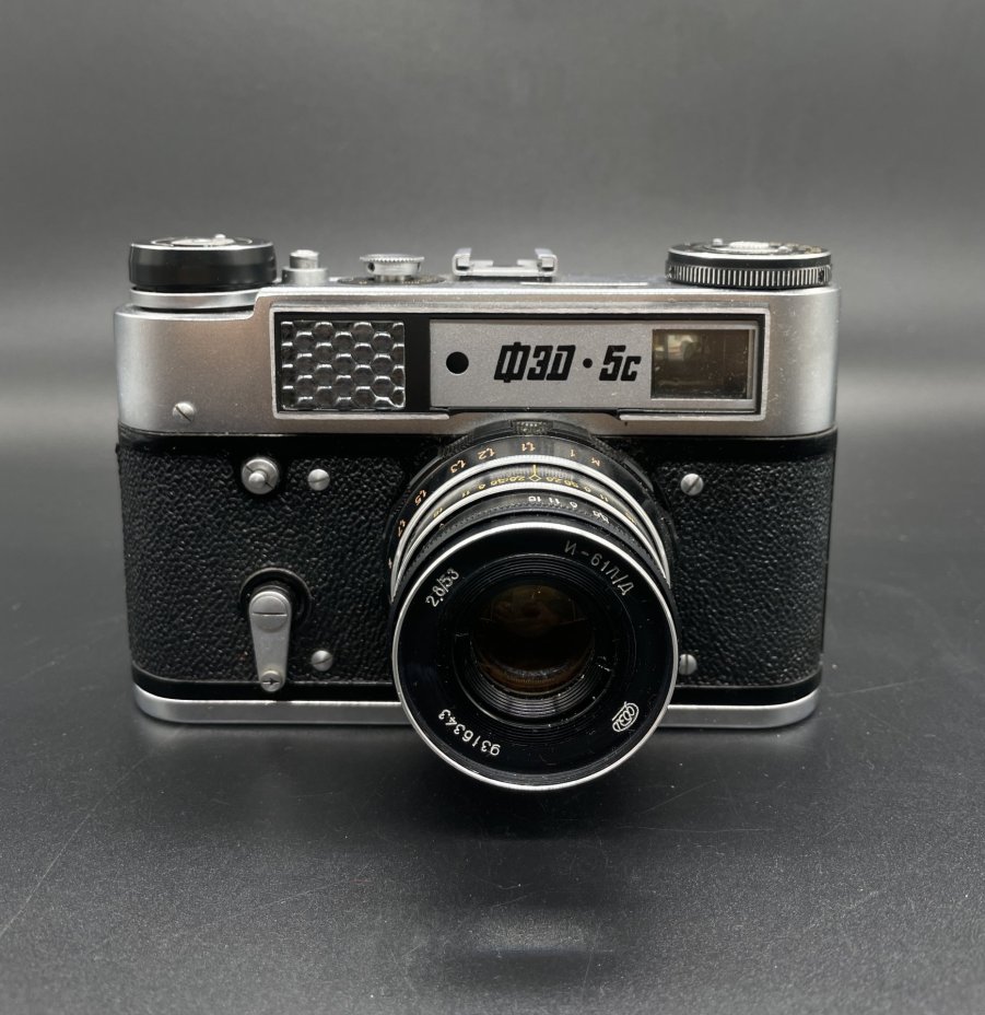 Фотоаппарат "ФЭД-5" с объективом "Индустар-61 Л/Д" в родном кофре, Харьковский машиностроительный завод им. Дзержинского (ФЭД)