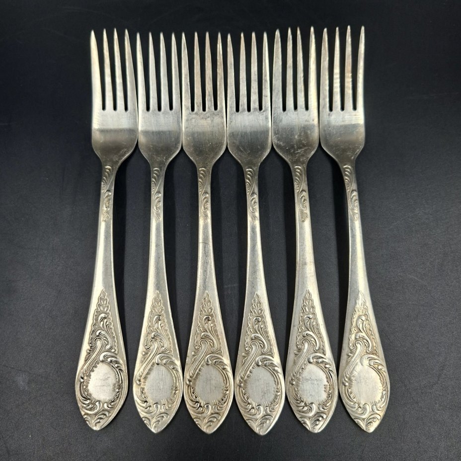 Набор из шести вилок с растительным декором, мНЦ (медь-никель-цинк), Кольчугинский завод цветных металлов, СССР, 1970-1990 гг.