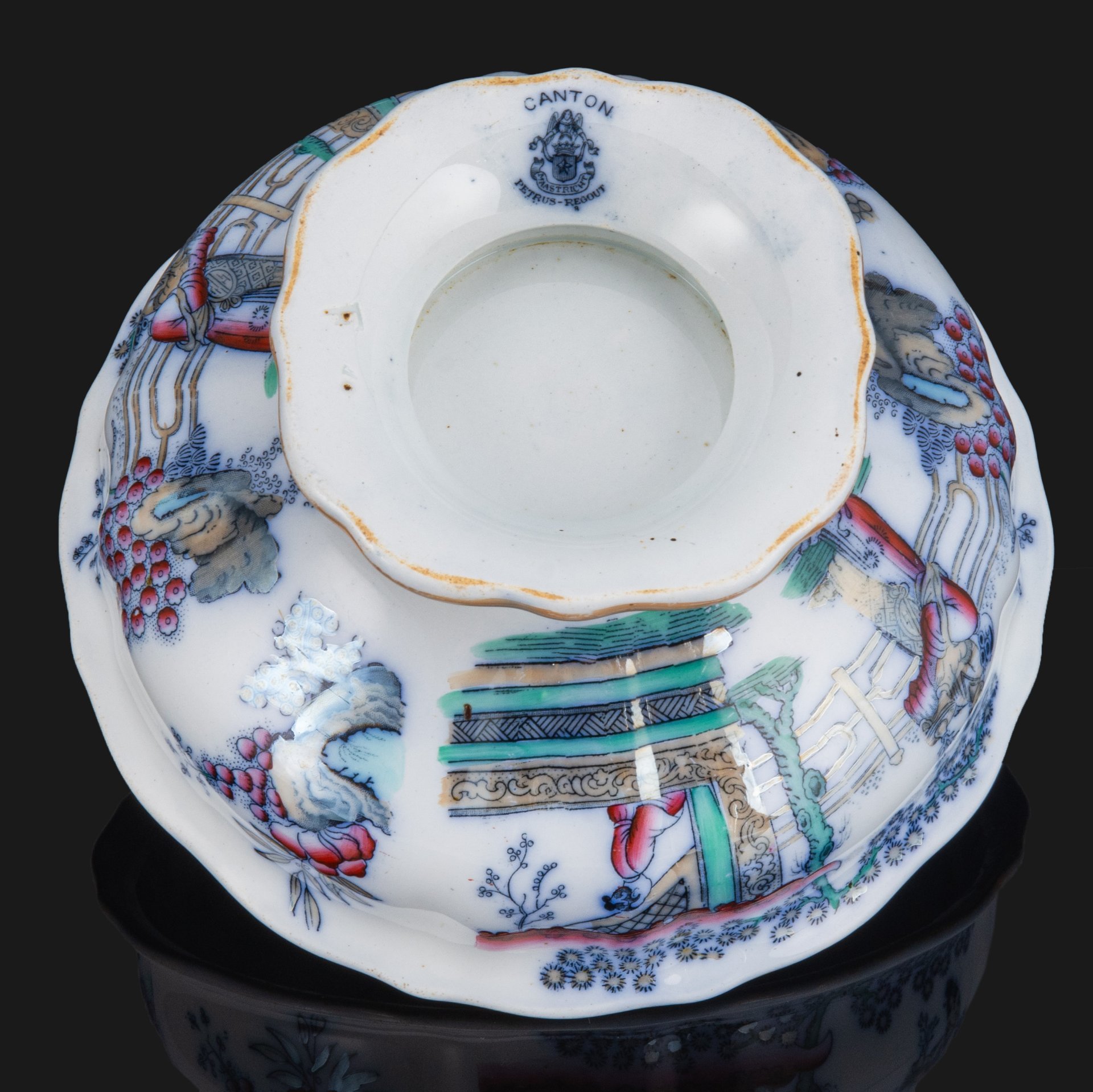Блюдо сервировочное (фруктовница) в стиле шинуазри, Petrus Regout & Co