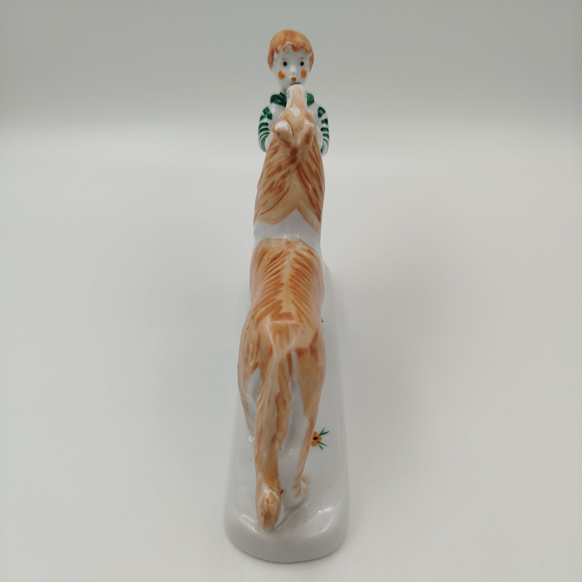 Статуэтка "Встреча любовная" ("Девочка Катя и собака Тамбей"), скульптор А.Д. Бржезицкая