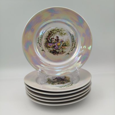 Набор десертных тарелок "Галантная сцена" на 6 персон, фарфор, деколь, люстр, СССР, 1968-1983 гг.