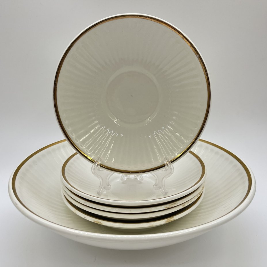 Набор из 6-ти сервировочных тарелок, фаянс, золочение, Конаковский фаянсовый завод им. М.И. Калинина (ЗиК Конаково), СССР, 1974-1991 гг.