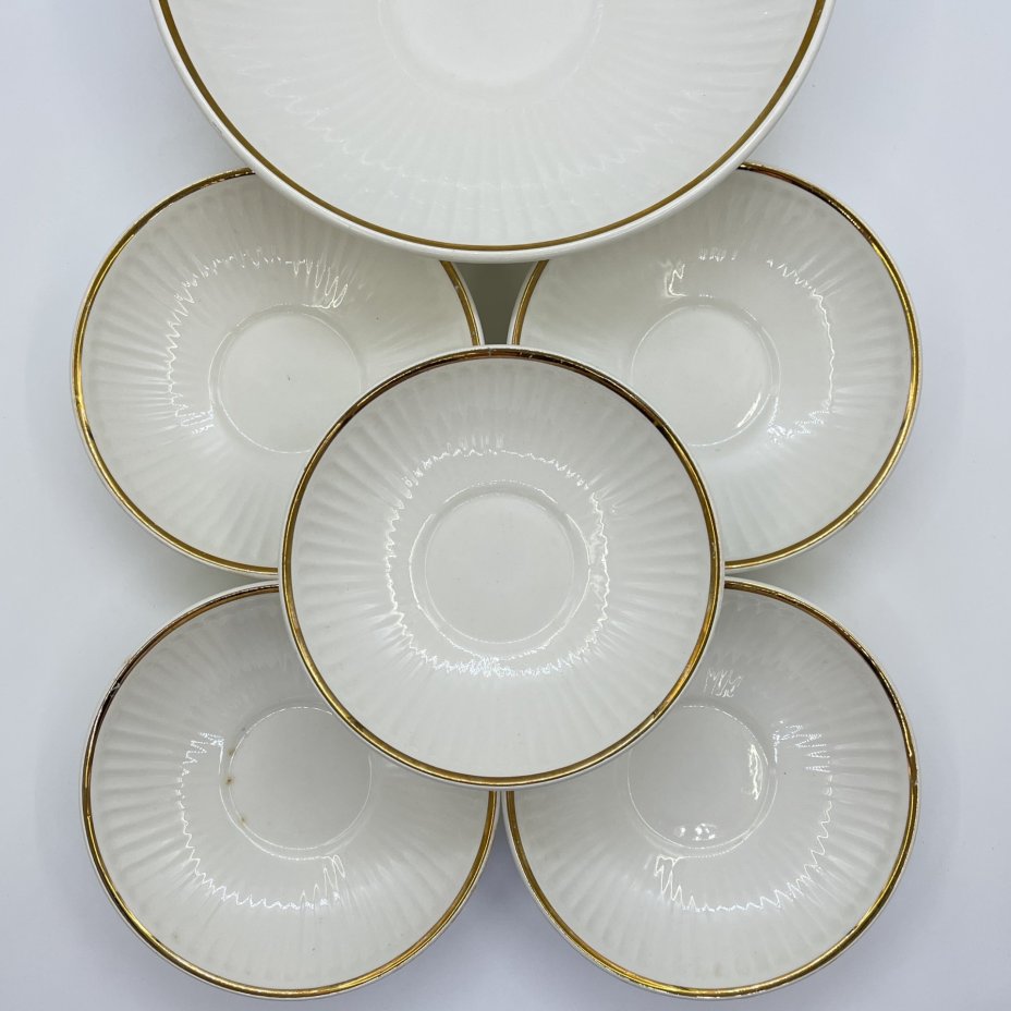 Набор из 6-ти сервировочных тарелок, фаянс, золочение, Конаковский фаянсовый завод им. М.И. Калинина (ЗиК Конаково), СССР, 1974-1991 гг.