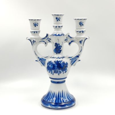 Канделябр (подсвечник) с цветочным декором, Гжель, фарфор, роспись, Россия, 1990-2010 гг.