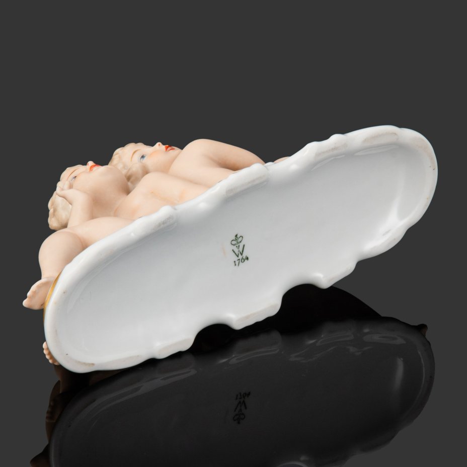 Статуэтка, "Сидящие путти", фарфор, золочение, дорисовка, Wallendorf, Германия, 1963-1990 гг.